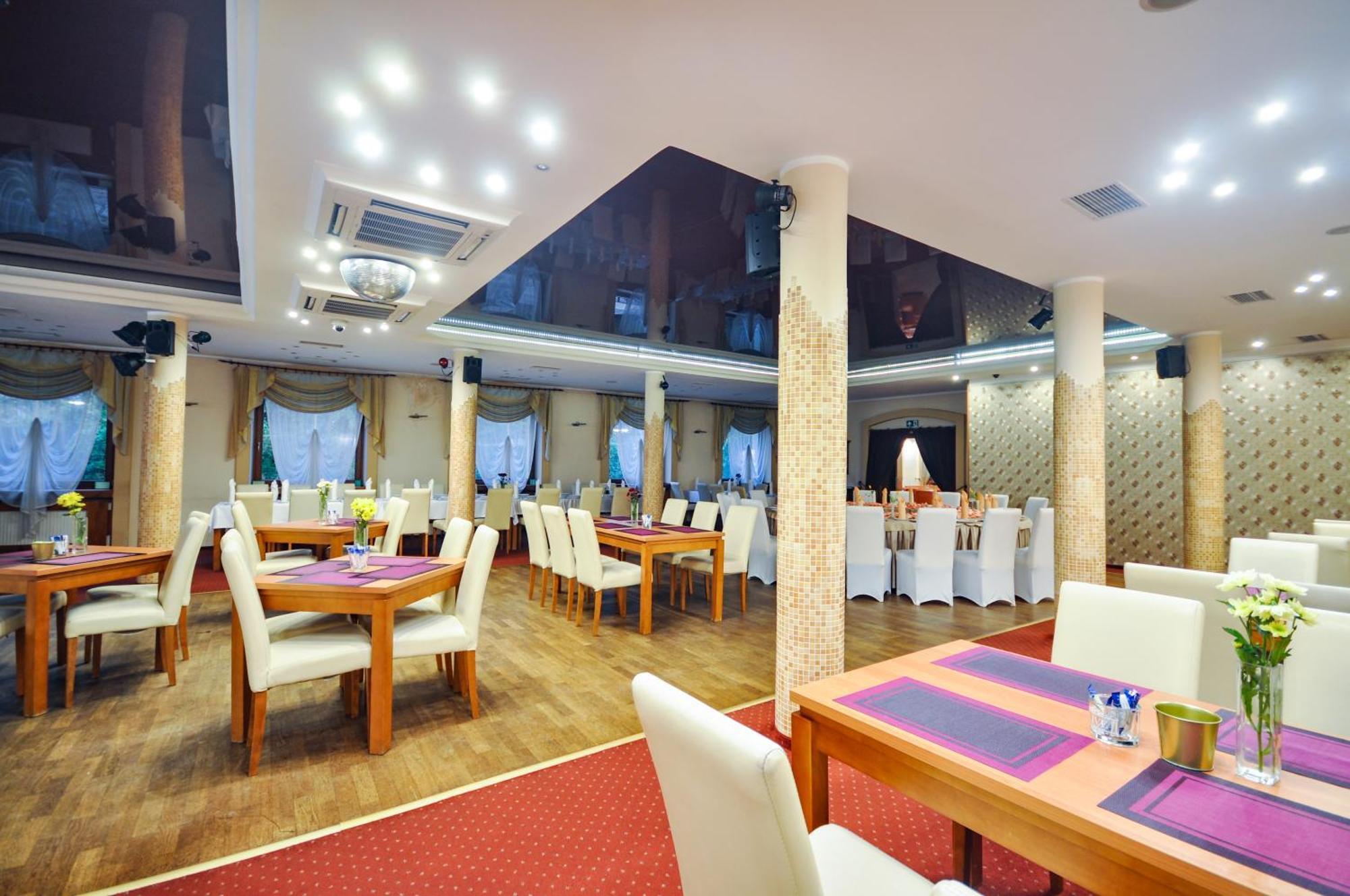 Hotel Trzy Swiaty Spa & Wellness Rajska Wyspa Gliwice Buitenkant foto