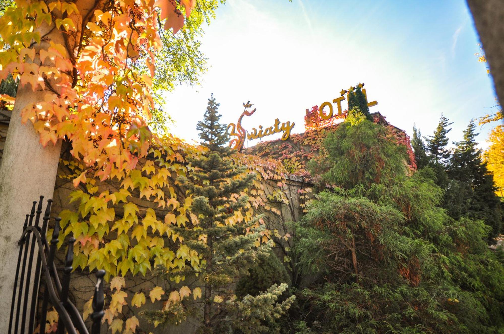 Hotel Trzy Swiaty Spa & Wellness Rajska Wyspa Gliwice Buitenkant foto