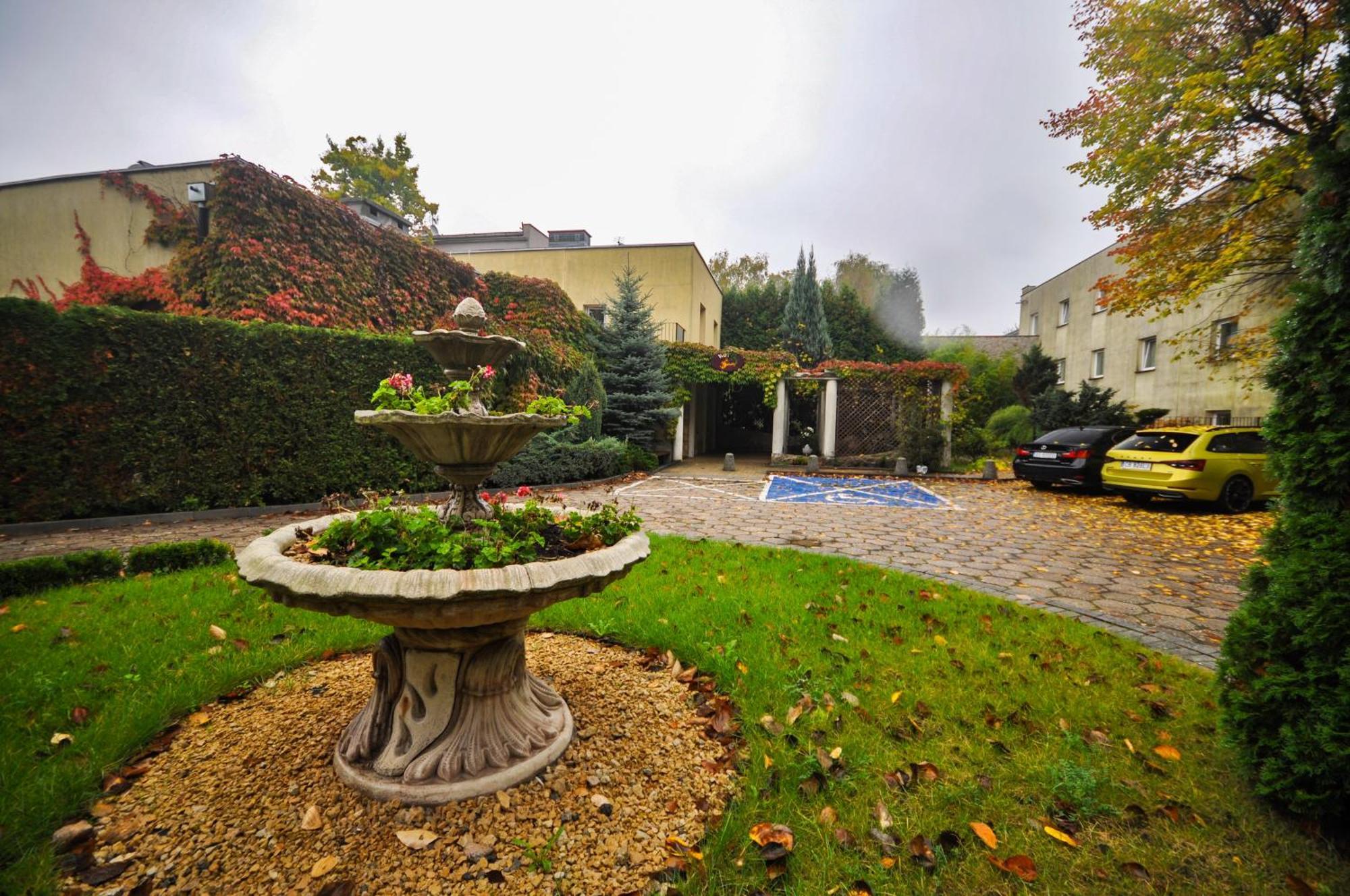 Hotel Trzy Swiaty Spa & Wellness Rajska Wyspa Gliwice Buitenkant foto