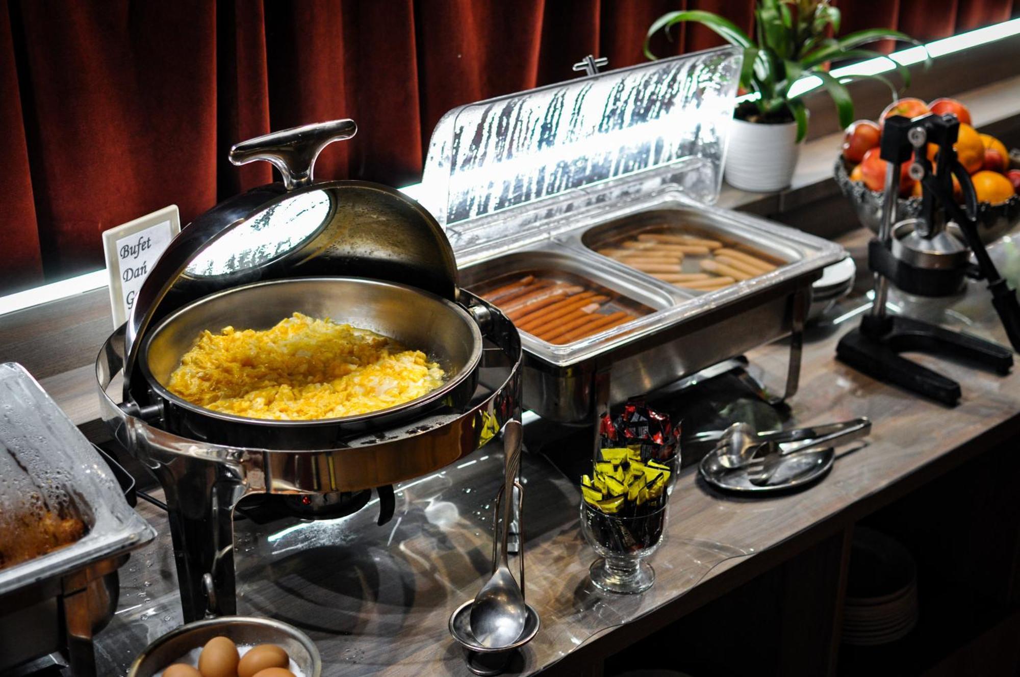 Hotel Trzy Swiaty Spa & Wellness Rajska Wyspa Gliwice Buitenkant foto