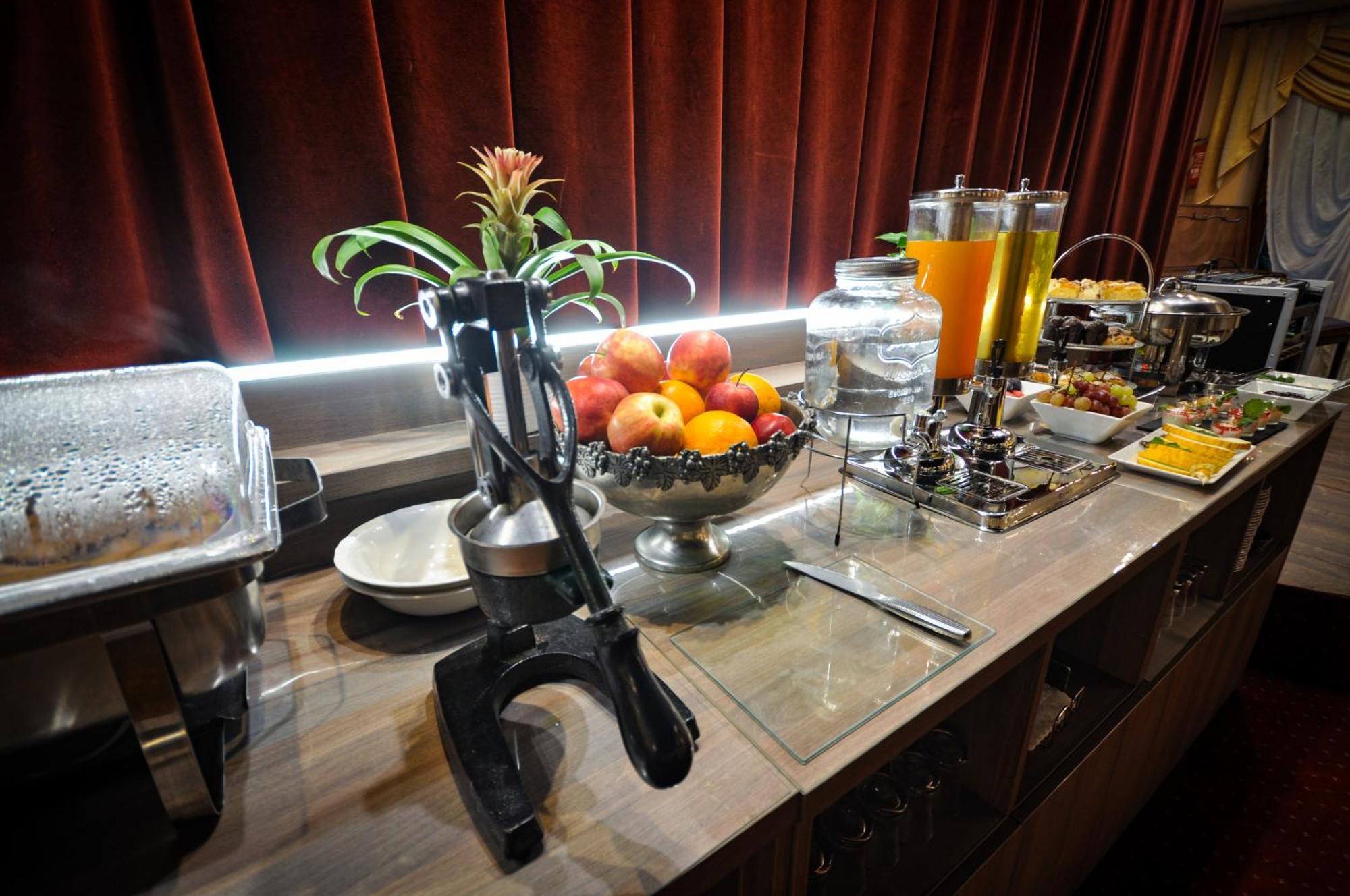 Hotel Trzy Swiaty Spa & Wellness Rajska Wyspa Gliwice Buitenkant foto