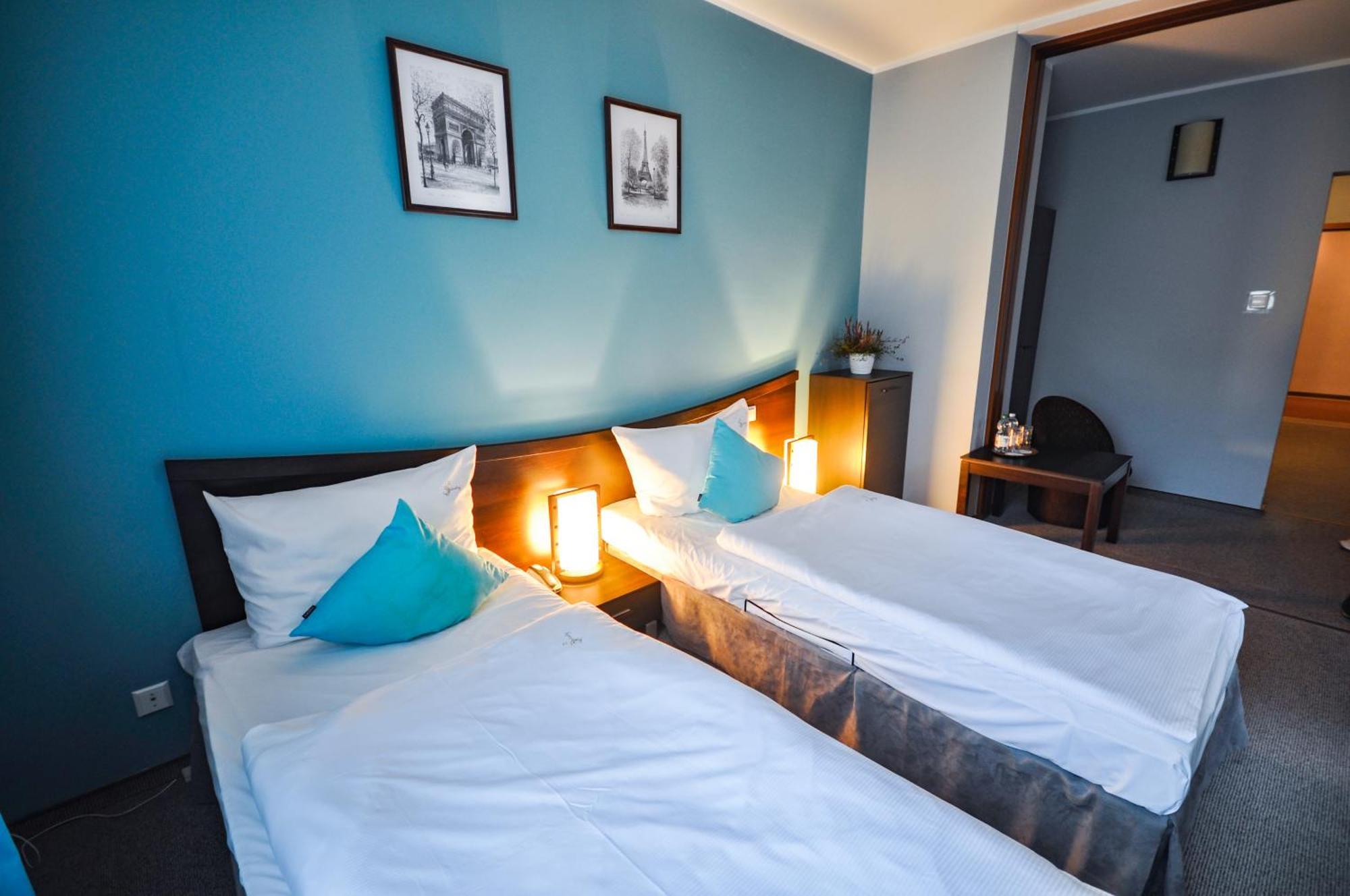 Hotel Trzy Swiaty Spa & Wellness Rajska Wyspa Gliwice Buitenkant foto