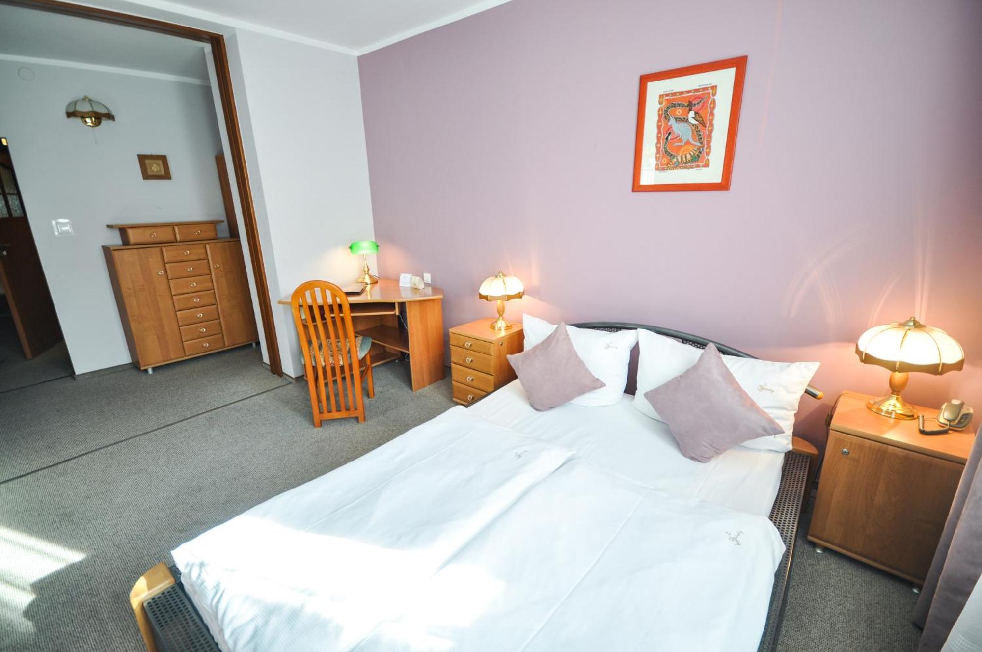 Hotel Trzy Swiaty Spa & Wellness Rajska Wyspa Gliwice Buitenkant foto